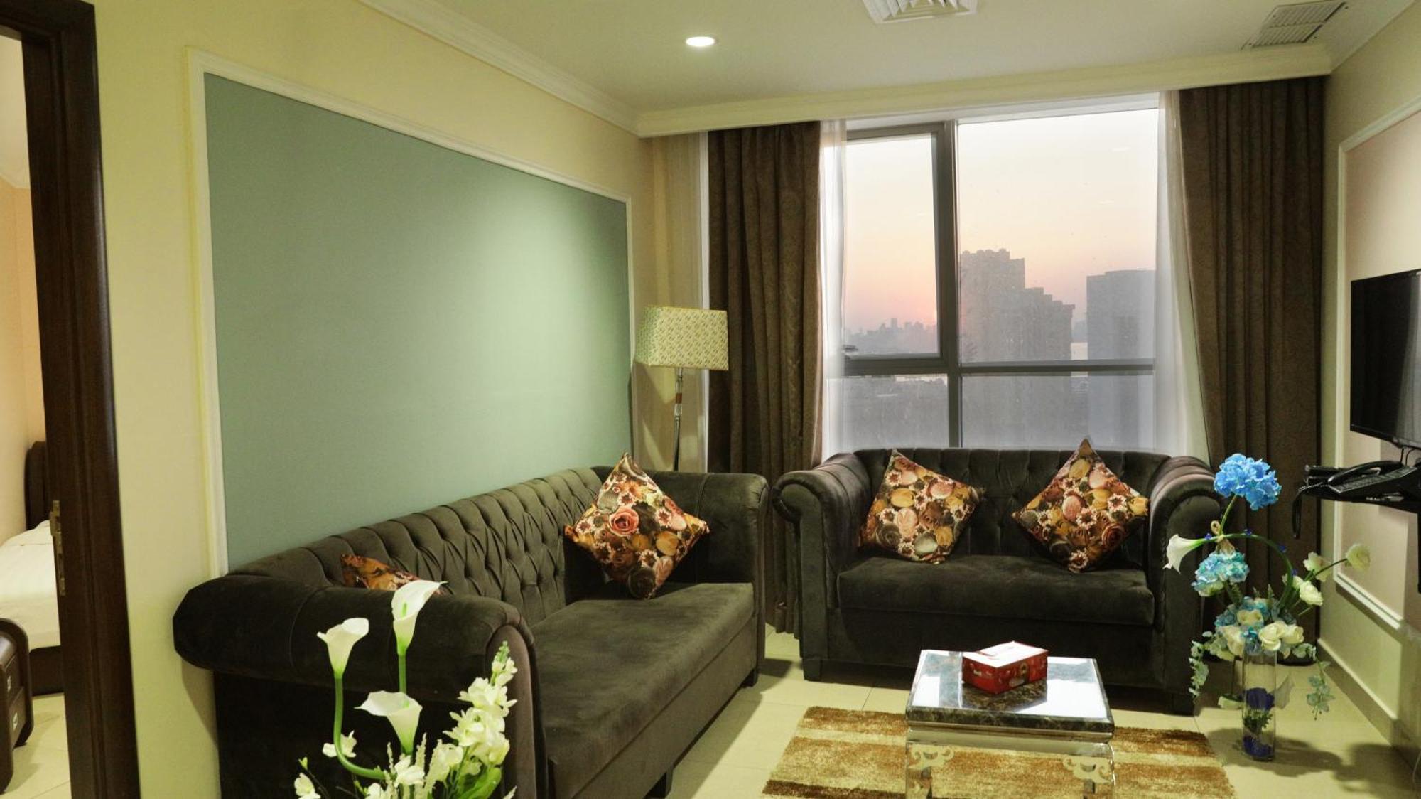 Laguna Hotel Suites Kuwait City Ngoại thất bức ảnh