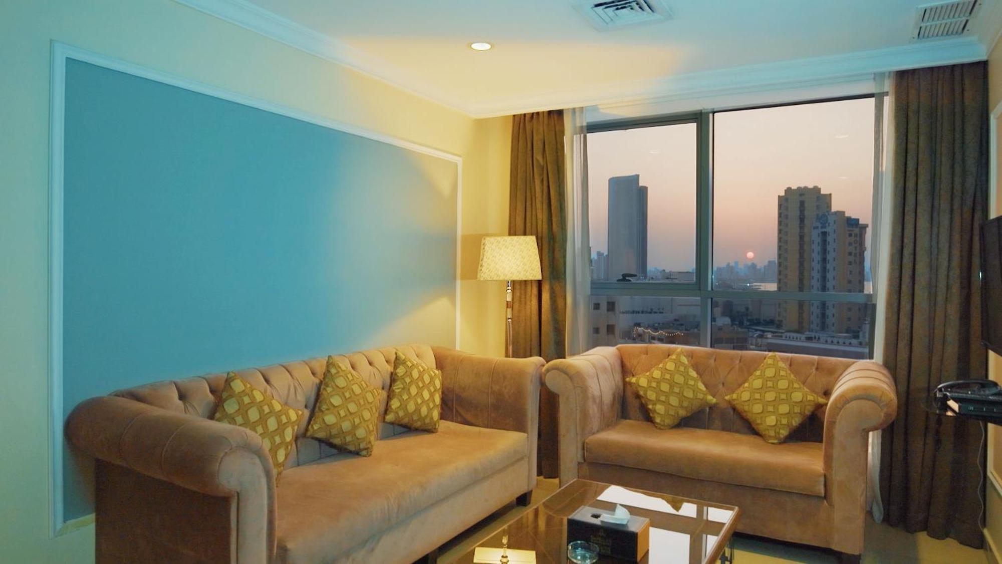 Laguna Hotel Suites Kuwait City Ngoại thất bức ảnh